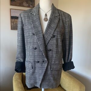 New DREW Houndstooth Blazer